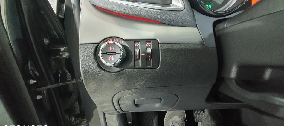Opel Mokka cena 40900 przebieg: 187700, rok produkcji 2015 z Brańsk małe 667